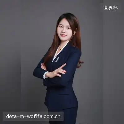 傅荷辰